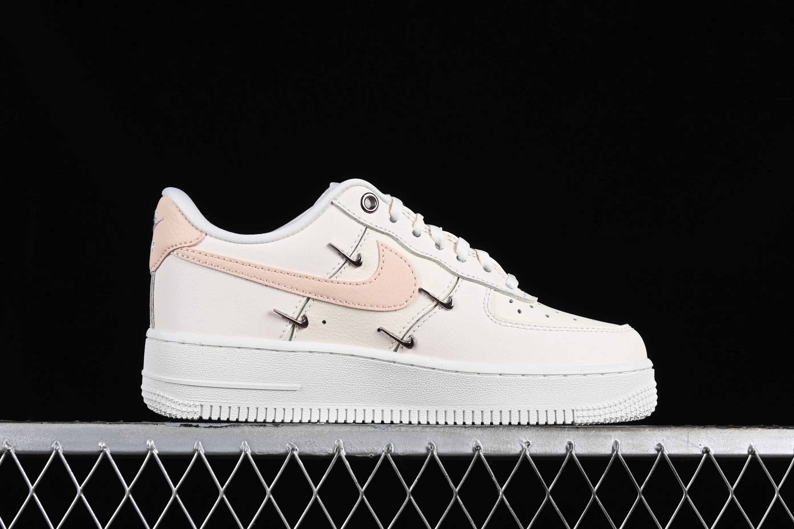 All Categories Nk Air Force 1 Air Force Series Nk Air Force 1 Low Air Force Low Nk Air Force 1'07 Low Joint Rose Gold Hook Air Force One Low Casual Sneakers FV8110-181